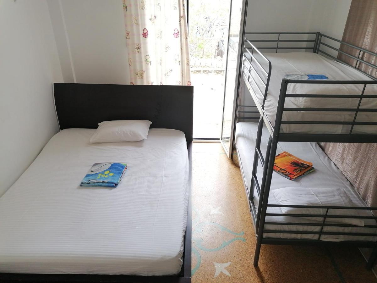 Shared Rooms Near Acropolis And Monastiraki Athènes Extérieur photo